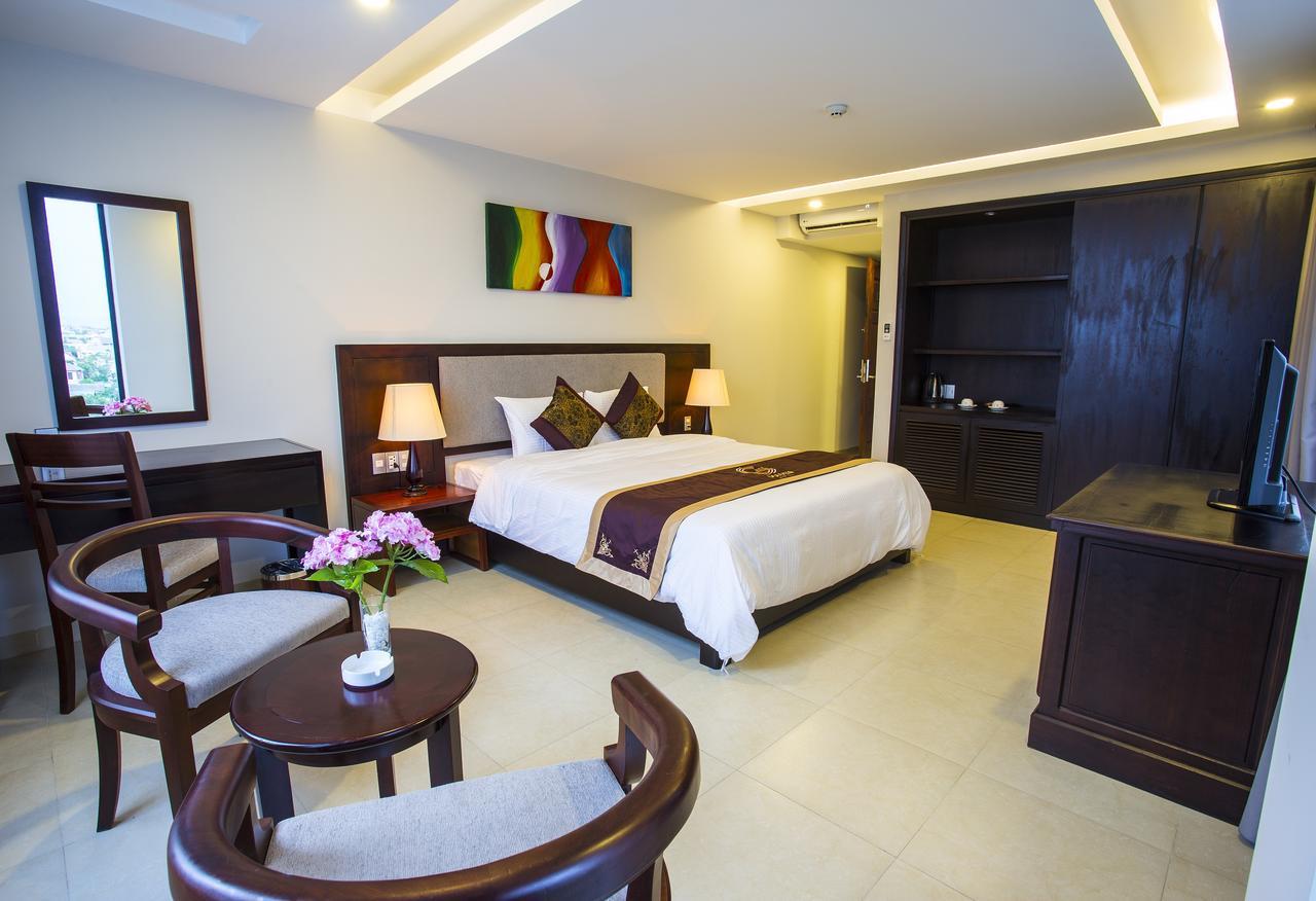 Golden Quang Tri Hotel Dong Ha Bagian luar foto