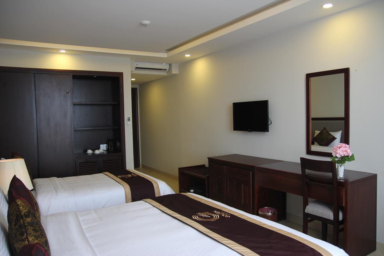 Golden Quang Tri Hotel Dong Ha Bagian luar foto