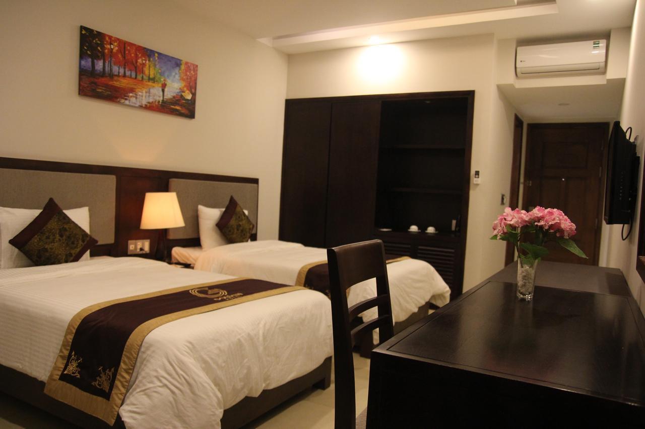 Golden Quang Tri Hotel Dong Ha Bagian luar foto